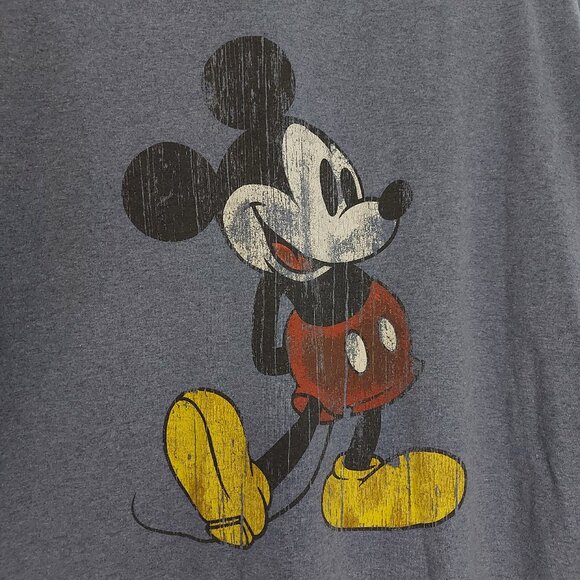Adorable vintage Mickey mouse tshirt - Picture 5 of 10
